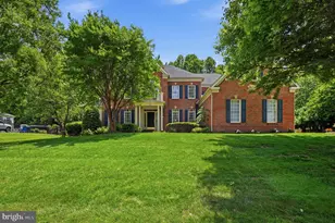 11693 Caris Glenne Dr, Herndon, VA 20170 - Photo 3