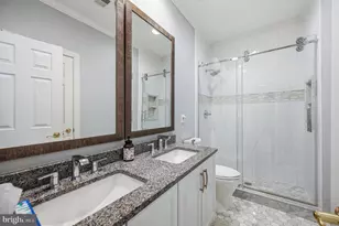 11693 Caris Glenne Dr, Herndon, VA 20170 - Photo 27