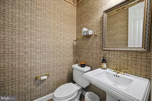 11693 Caris Glenne Dr, Herndon, VA 20170 - Photo 25