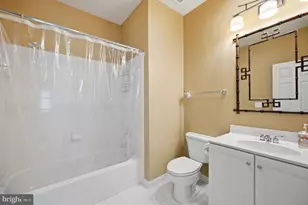 11693 Caris Glenne Dr, Herndon, VA 20170 - Photo 29