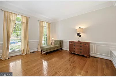 11693 Caris Glenne Drive, Herndon, VA 20170 - Photo 7