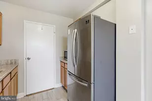 6631 Wakefield Dr, Alexandria, VA 22307 - Photo 9
