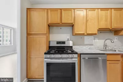 6631 Wakefield Drive #519, Alexandria, VA 22307 - Photo 7