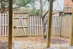 4708 Bideford Square, Fairfax, VA 22030 - Photo 7