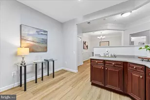 7880 Rolling Woods Ct, Springfield, VA 22152 - Photo 9
