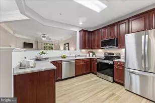 7880 Rolling Woods Ct, Springfield, VA 22152 - Photo 7