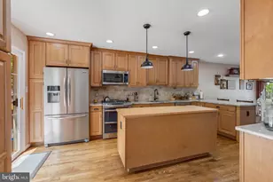 6006 Merryvale Ct, Springfield, VA 22152 - Photo 11