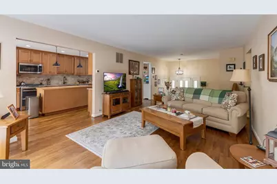 6006 Merryvale Court, Springfield, VA 22152 - Photo 7