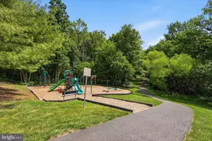 14128 Autumn Cir, Centreville, VA 20121 - Photo 21