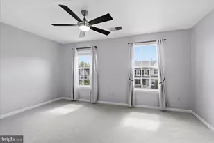 14128 Autumn Cir, Centreville, VA 20121 - Photo 9