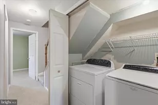 14128 Autumn Cir, Centreville, VA 20121 - Photo 17