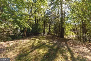 8523 Tysons Ct, Vienna, VA 22182 - Photo 23