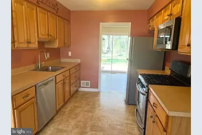 8523 Tysons Court, Vienna, VA 22182 - Photo 9