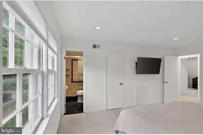 7024 Alicent Place, McLean, VA 22101 - Photo 23