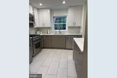 7024 Alicent Place, McLean, VA 22101 - Photo 3