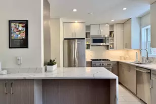 7024 Alicent Pl, McLean, VA 22101 - Photo 9