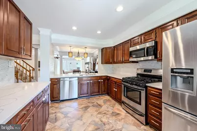 3907 Clares Court, Fairfax, VA 22033 - Photo 7