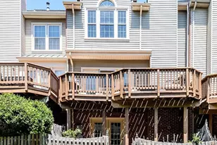 3907 Clares Ct, Fairfax, VA 22033 - Photo 27