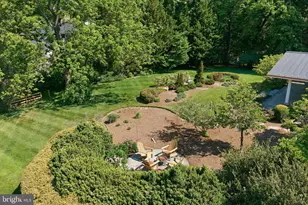 11744 Stuart Mill Rd, Oakton, VA 22124 - Photo 57