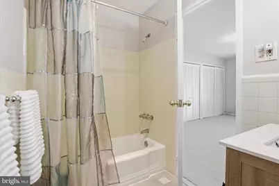 6641 Wakefield Drive #703, Alexandria, VA 22307 - Photo 25