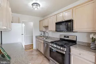 6641 Wakefield Dr, Alexandria, VA 22307 - Photo 17