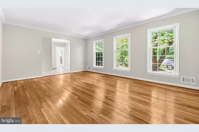 4030 Hadley Lane, Fairfax, VA 22032 - Photo 7