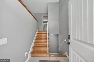 7108 Waldorf Ln, Falls Church, VA 22046 - Photo 11