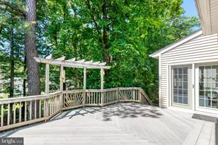 12221 Harbor Town Cir, Fairfax, VA 22033 - Photo 9