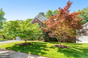 12221 Harbor Town Cir, Fairfax, VA 22033 - Photo 3