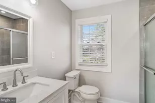 3010 Steven Martin Dr, Fairfax, VA 22031 - Photo 35
