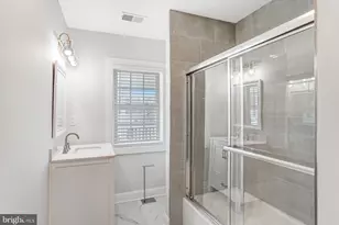 3010 Steven Martin Dr, Fairfax, VA 22031 - Photo 41
