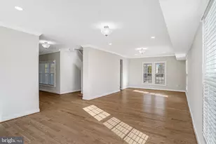 3010 Steven Martin Dr, Fairfax, VA 22031 - Photo 11