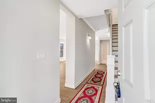 3010 Steven Martin Dr, Fairfax, VA 22031 - Photo 7