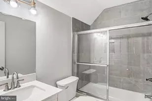 3010 Steven Martin Dr, Fairfax, VA 22031 - Photo 49