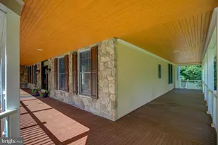 813 Blacks Hill Rd, Great Falls, VA 22066 - Photo 17