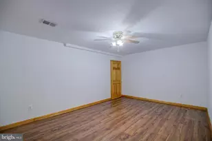 813 Blacks Hill Rd, Great Falls, VA 22066 - Photo 67
