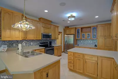 813 Blacks Hill Road, Great Falls, VA 22066 - Photo 23