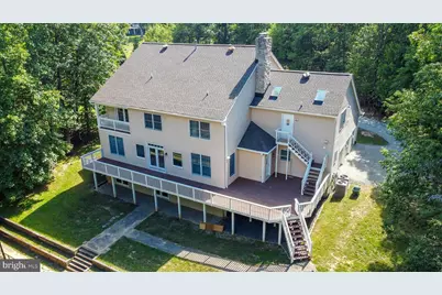 813 Blacks Hill Road, Great Falls, VA 22066 - Photo 11