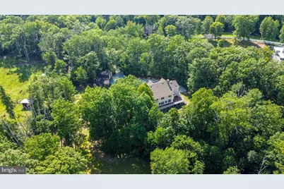 813 Blacks Hill Road, Great Falls, VA 22066 - Photo 13
