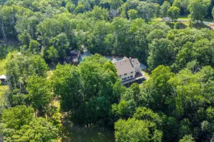 813 Blacks Hill Rd, Great Falls, VA 22066 - Photo 13