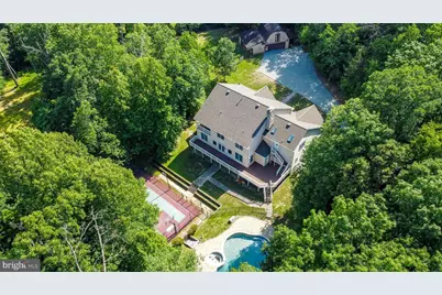 813 Blacks Hill Road, Great Falls, VA 22066 - Photo 11