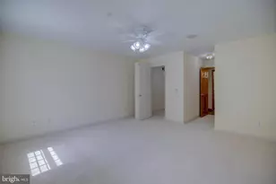 813 Blacks Hill Rd, Great Falls, VA 22066 - Photo 51
