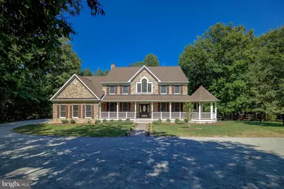 813 Blacks Hill Road, Great Falls, VA 22066 - Photo 3