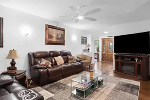 5281 Navaho Dr, Alexandria, VA 22312 - Photo 5