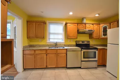 7804 Ridgewood Drive, Annandale, VA 22003 - Photo 9