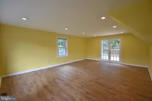 7804 Ridgewood Dr, Annandale, VA 22003 - Photo 13