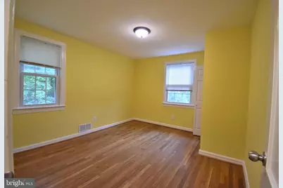 7804 Ridgewood Drive, Annandale, VA 22003 - Photo 3