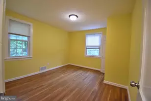 7804 Ridgewood Dr, Annandale, VA 22003 - Photo 3