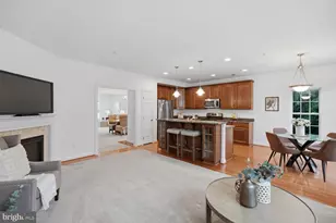 5645 Harrington Falls Ln, Alexandria, VA 22312 - Photo 15