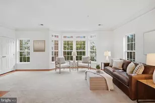 5645 Harrington Falls Ln, Alexandria, VA 22312 - Photo 7